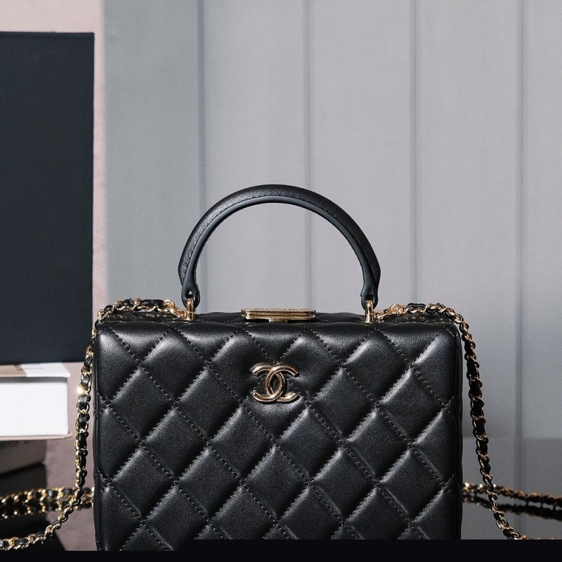 Ch*el box bags
